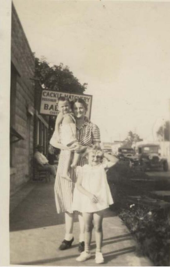 1940 Lena Smith and Family