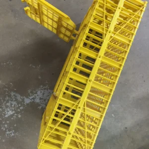 Crate / Coop Yellow Transport Crate/Coop