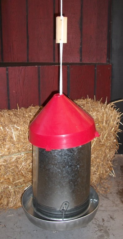 30 lb Hanging Feeder Package